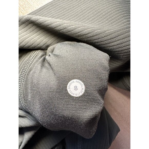 Lululemon Ribbed Align High Rise Pant 25" in Army Green Size 8 - Picture 5 of 6